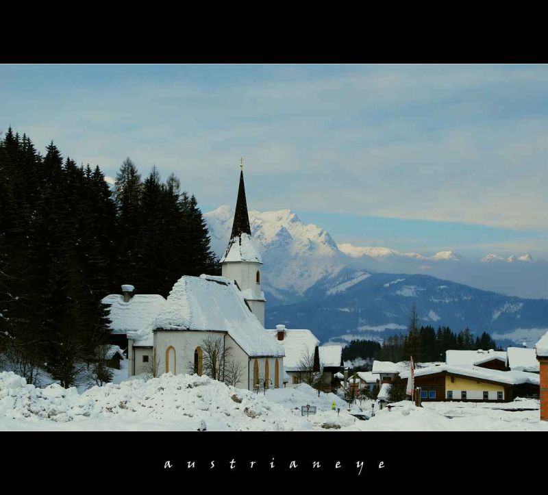 village church werfenweng.jpg